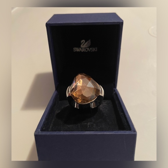 Swarovski Rose Crystal Ring - Picture 1 of 1